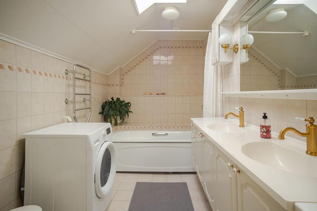 Outstanding Apartment Close To Gothenburg Kungälv Buitenkant foto